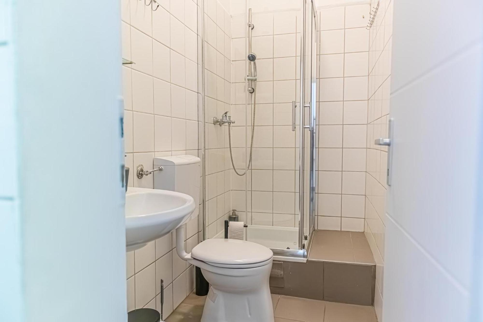 Basic 2br Perfectly Connected&well Positioned Wien